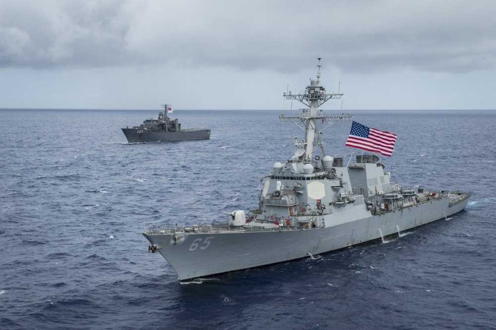La un pas de conflict. Distrugătorul american USS Benfold a fost urmărit de navele și avioanele chineze