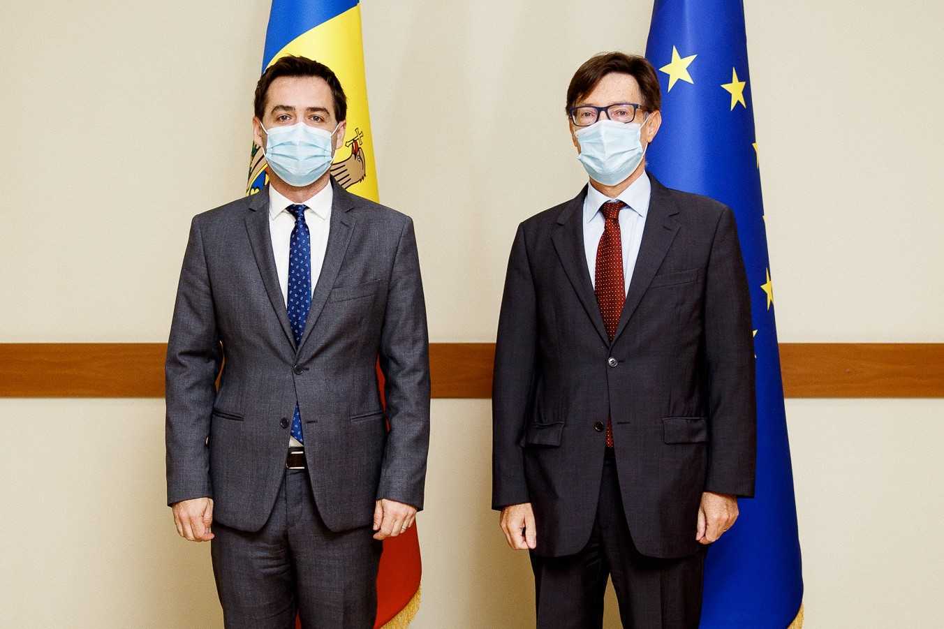 Întrevederea ministrului Nicu Popescu cu noul ambasador al Franței Graham Paul