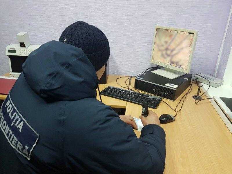 Acte falsificate depistate la controlul de frontieră