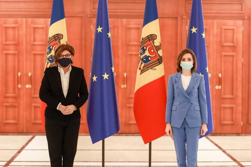 Cooperarea cu UE în domeniul transporturilor, discutată de Maia Sandu și Adina Vălean