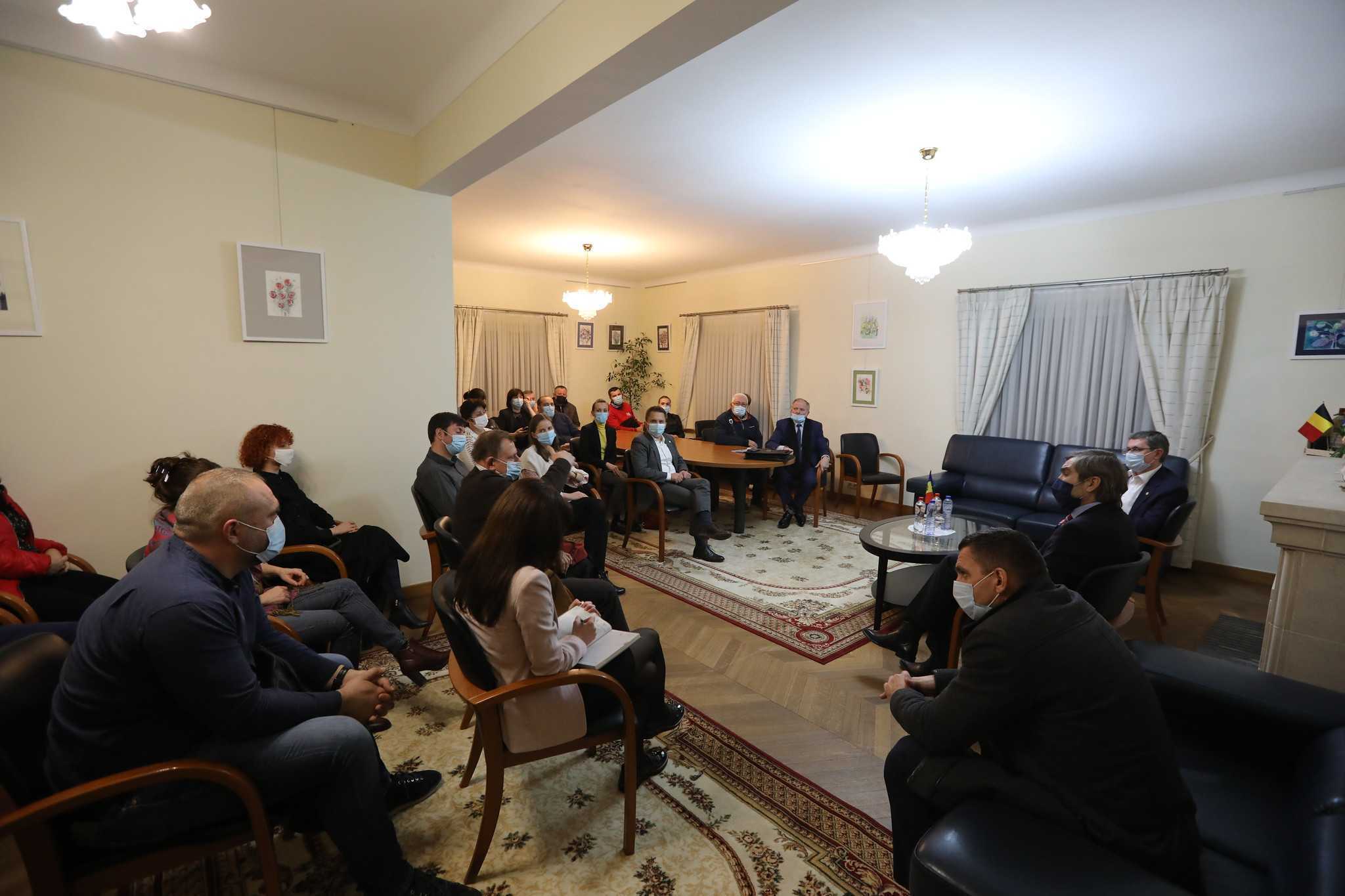 Președintele Parlamentului s-a întâlnit cu un grup de cetățeni moldoveni, la Bruxelles