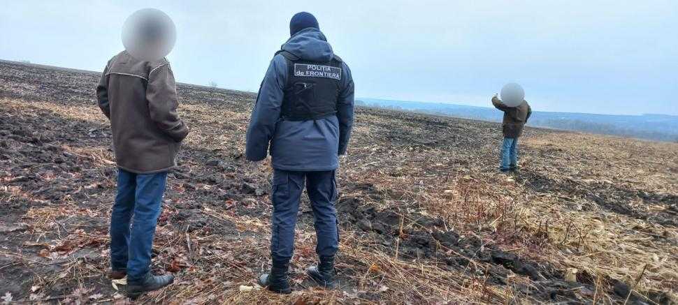 Trei conaționali cercetați pentru trecerea ilegală a frontierei de stat