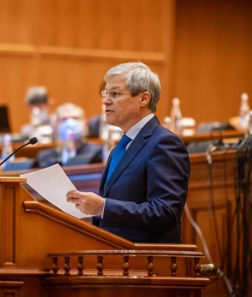 Dacian Cioloș, critic față de închiderea organizației Memorial