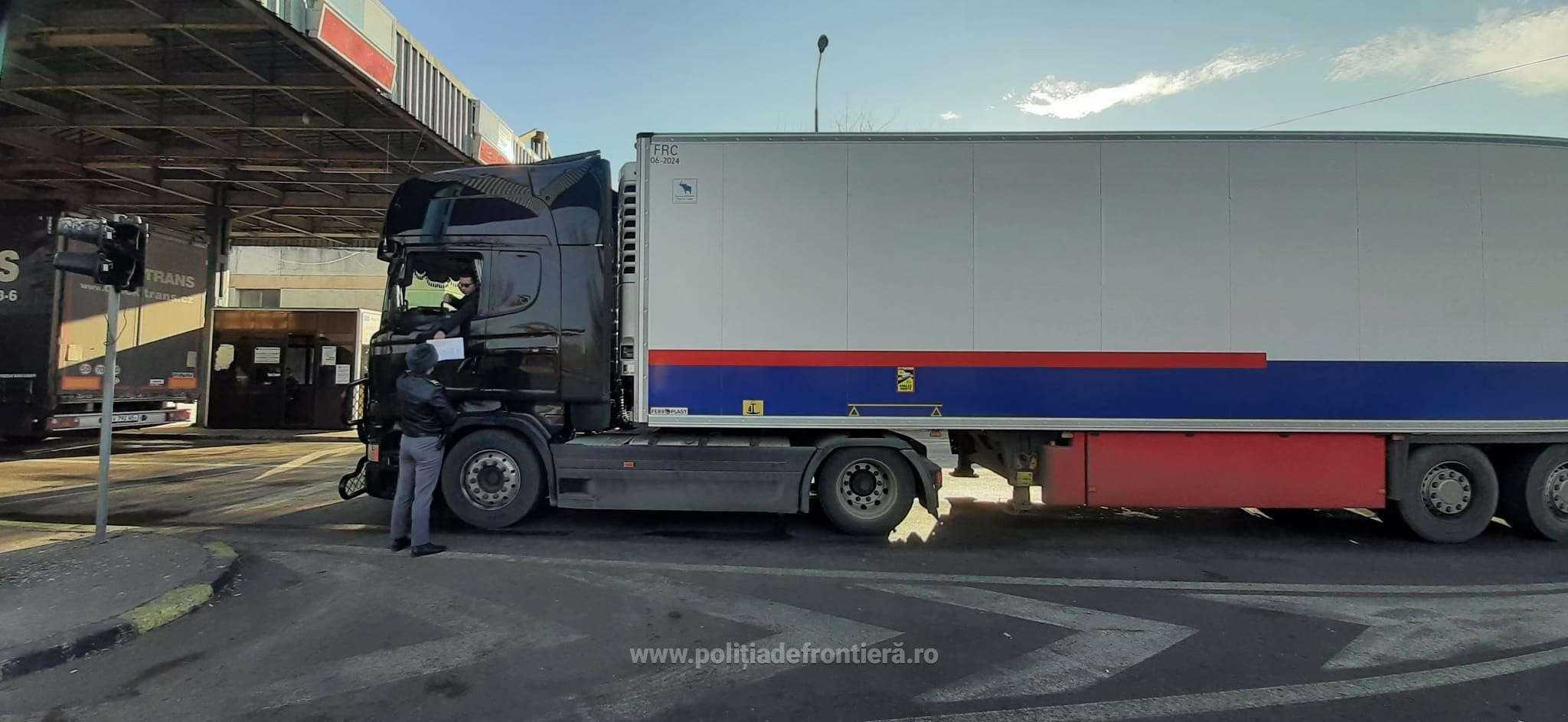 Un cetățean al R.Moldova conducea ansambluri rutiere, fără să aibă acest drept