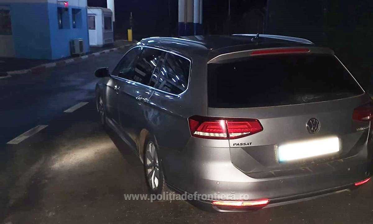 La 67 de ani, a fost prins cu un autoturism furat din Franța
