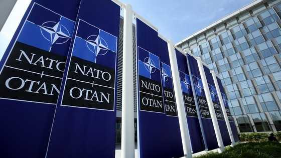 Peste 60% din europeni susțin sprijinul NATO pentru Ucraina