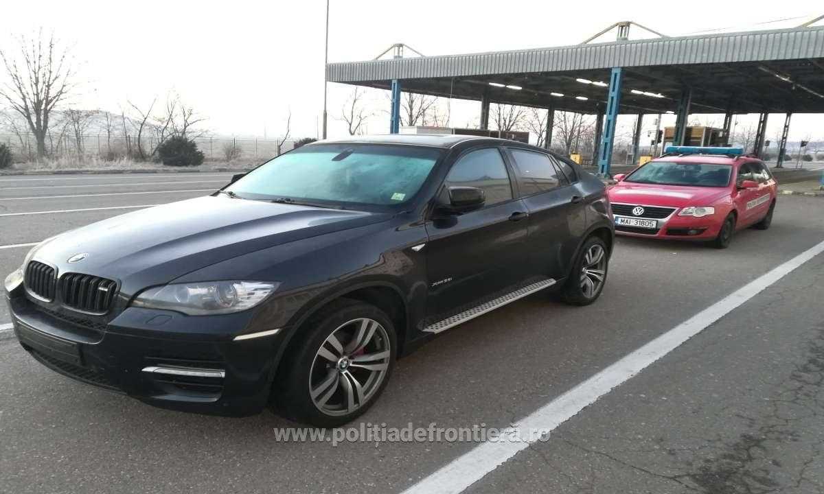 Autoturism căutat de autorităţile din Italia, oprit la Albița