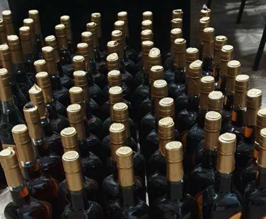 Băuturile alcoolice contrafăcute inundă piețele din Republica Moldova