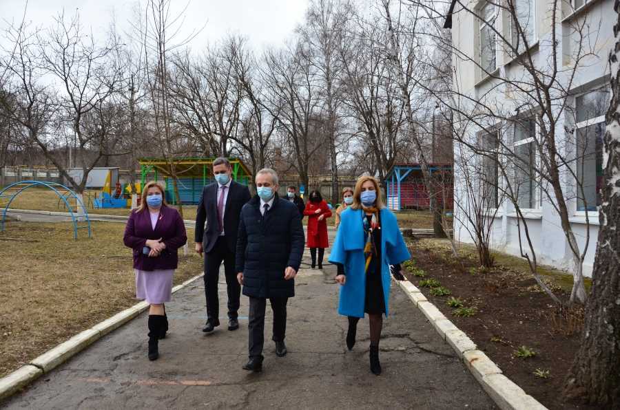 Ministrul Educației și Cercetării, vizită de lucru în municipiul Strășeni