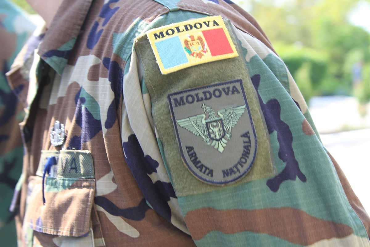 Un soldat în termen al Armatei Naţionale a fost rănit accidental
