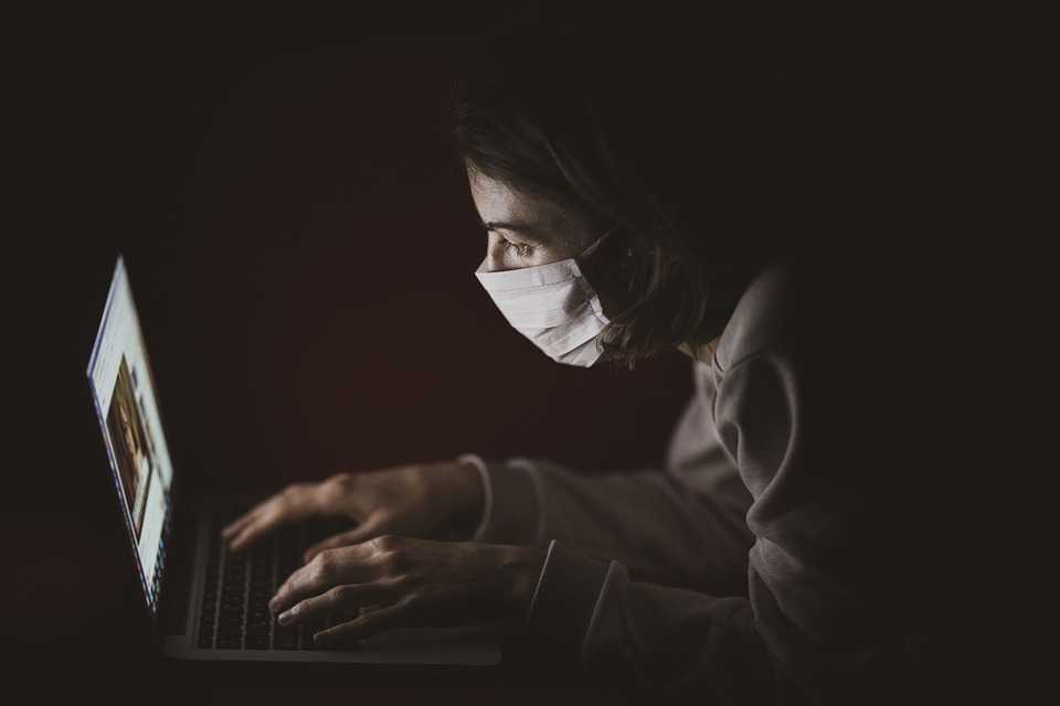 Covidul bate în retragere. Tot mai puține cazuri de infectare