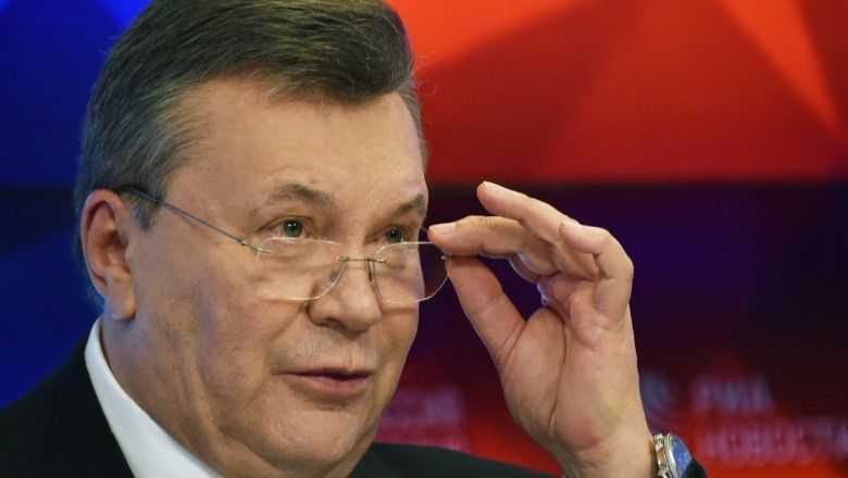 Avionul lui Viktor Ianukovici a aterizat la Minsk