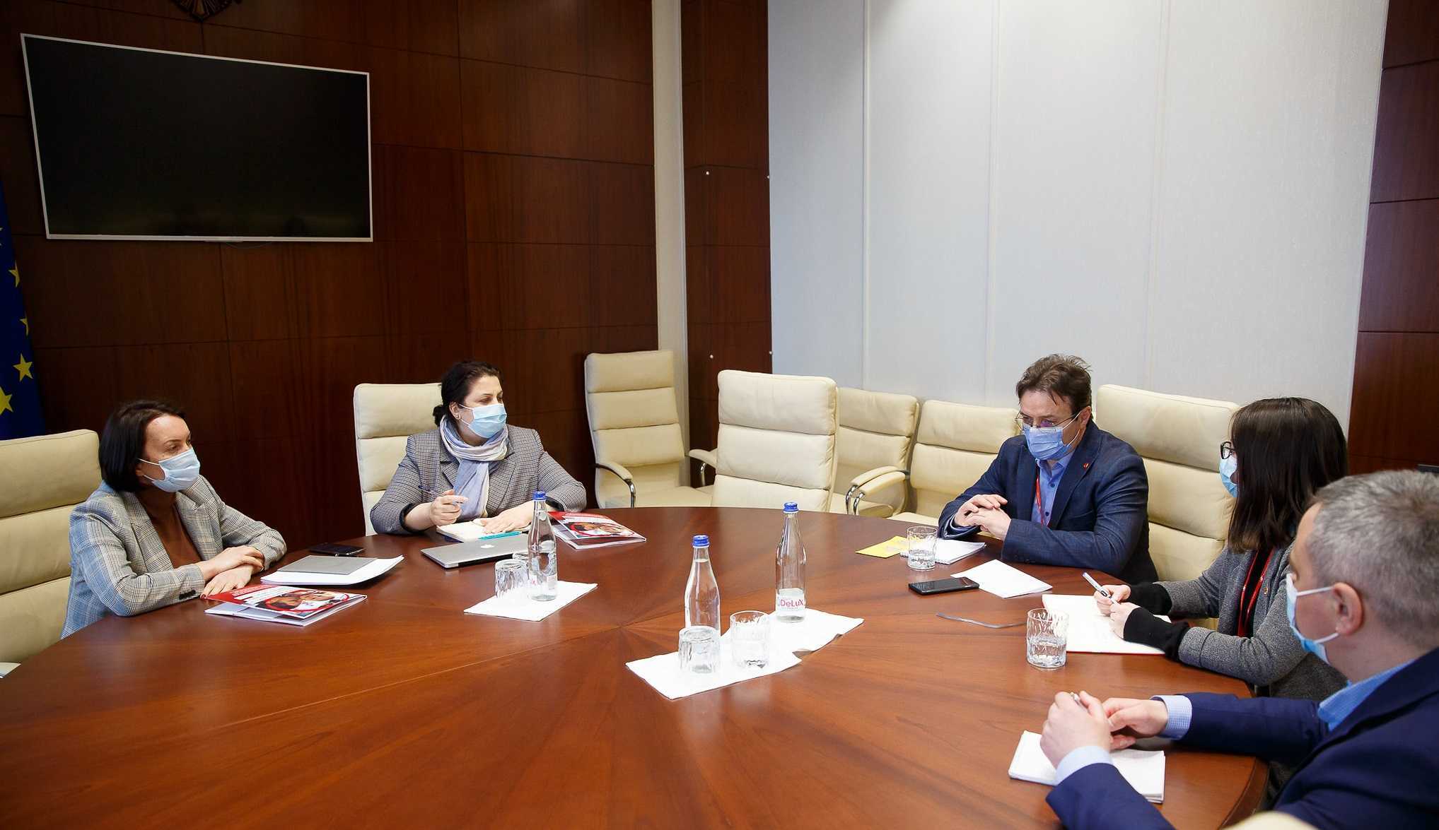 Ana Racu a discutat despre copiii refugiați din Ucraina cu reprezentanții Salvați Copiii România