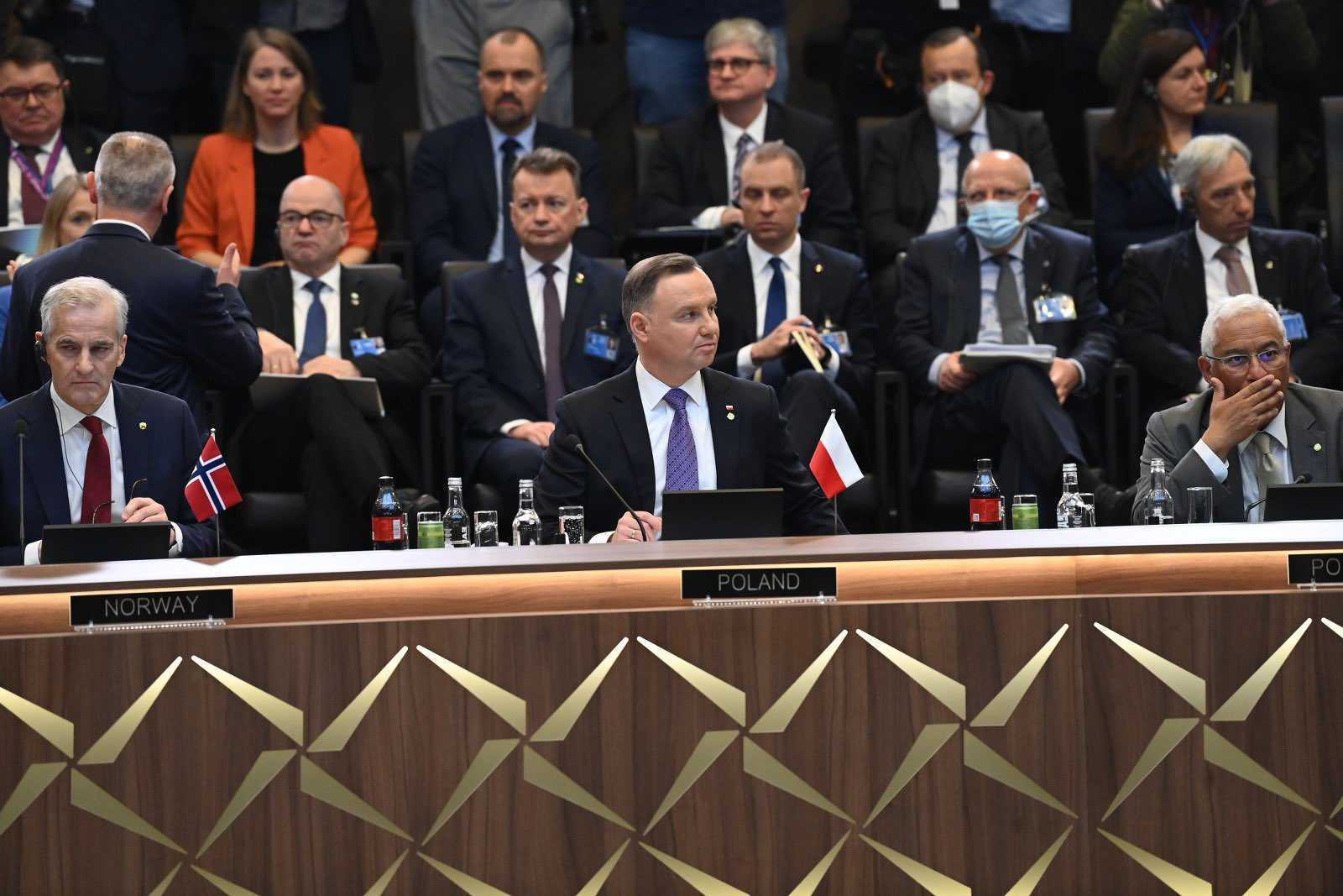 NATO: Polonia vrea o misiune militară de menținere a păcii în Ucraina, liderii aliați o resping