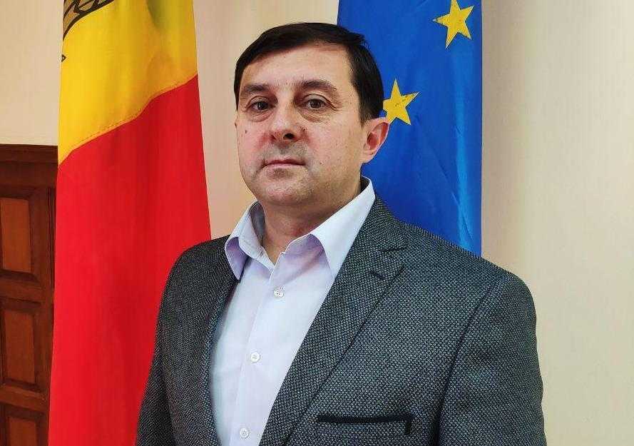 Președintele raionului Cahul și alte 8 persoane, reținute în mai multe dosare de corupție