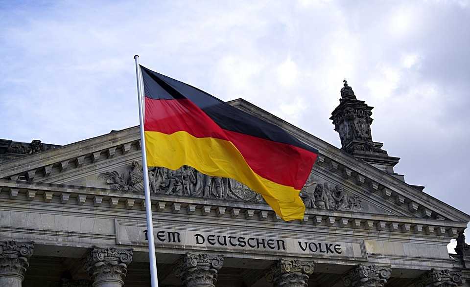Război diplomatic: Germania expulzează 40 de diplomaţi ruşi