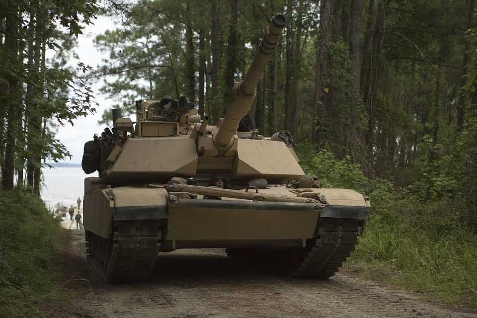 Polonia cumpără 250 de tancuri de luptă americane Abrams