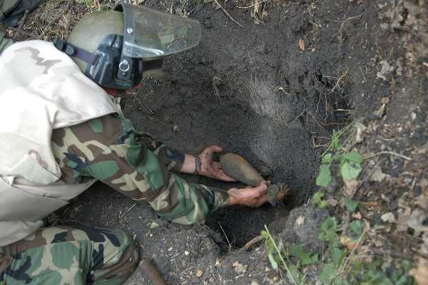 Geniștii militari, solicitați în localități din nordul și centrul țării