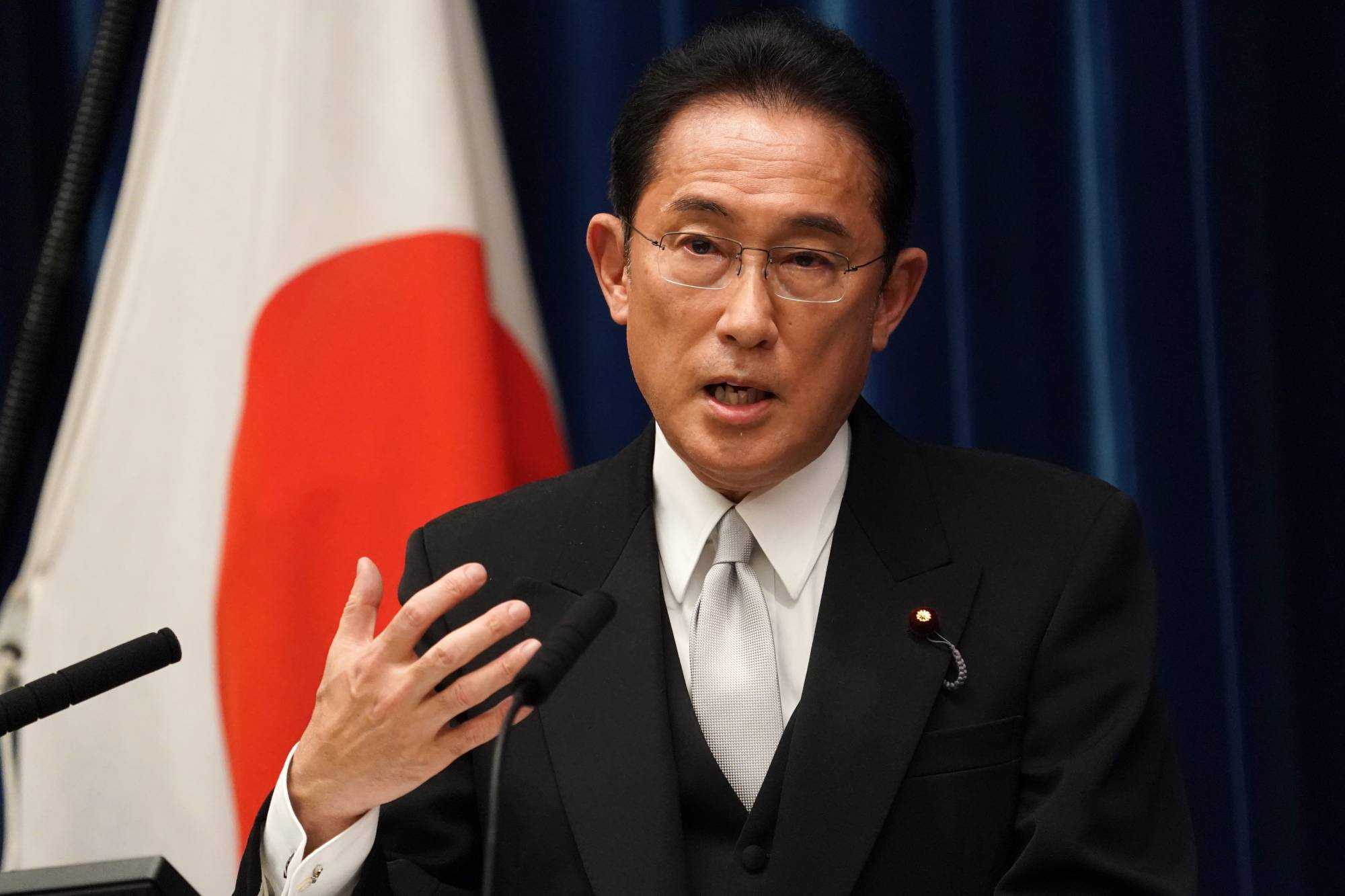 Japonia îngheaţă activele fiicelor lui Putin