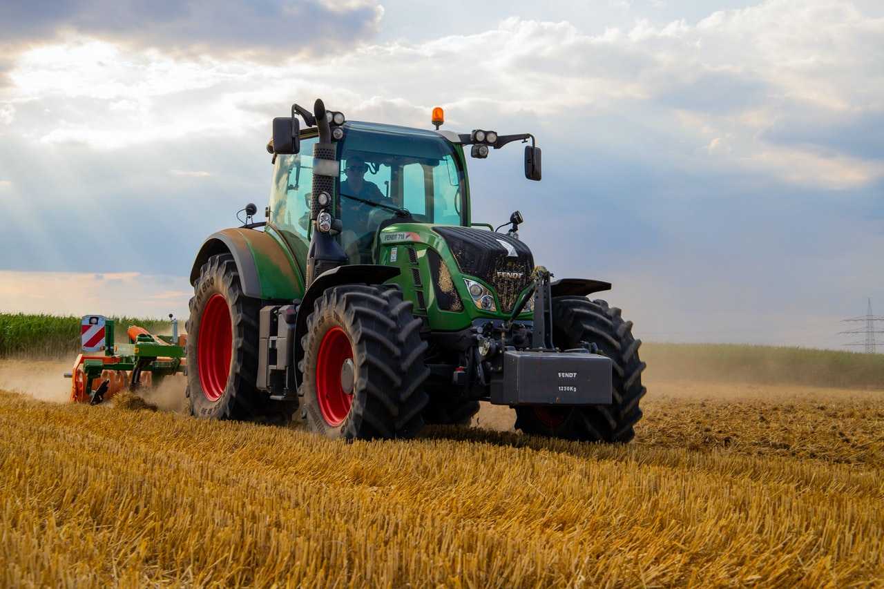 Acciza la motorină pentru producătorii agricoli va fi compensată parțial