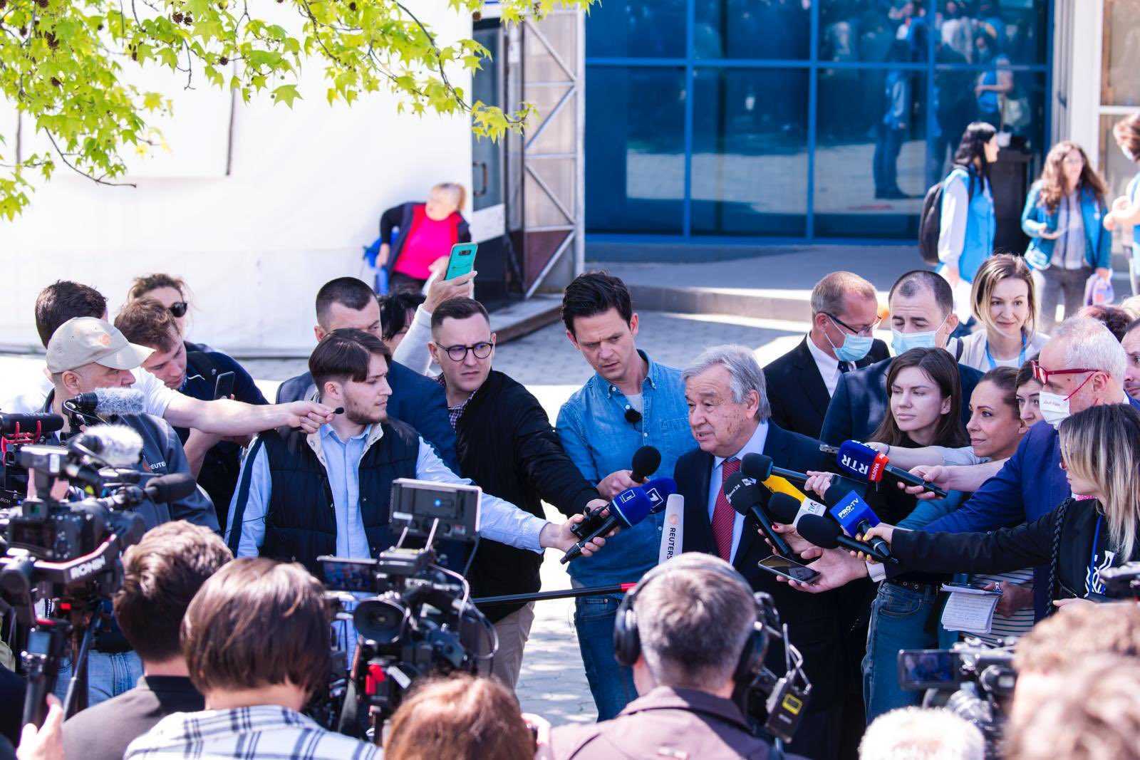 Antonio Guterres a vizitat Centrul de găzduire a refugiaților ucraineni de la Moldexpo