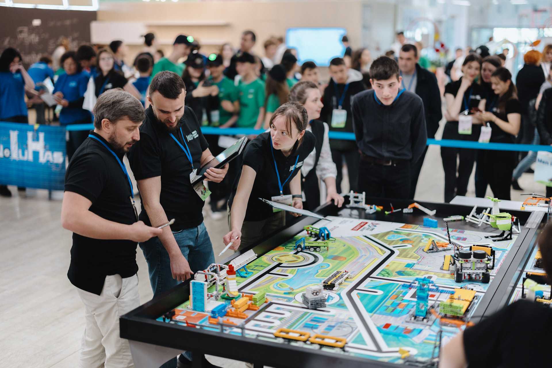 18 echipe au fost promovate în finala FIRST LEGO League Moldova 2022