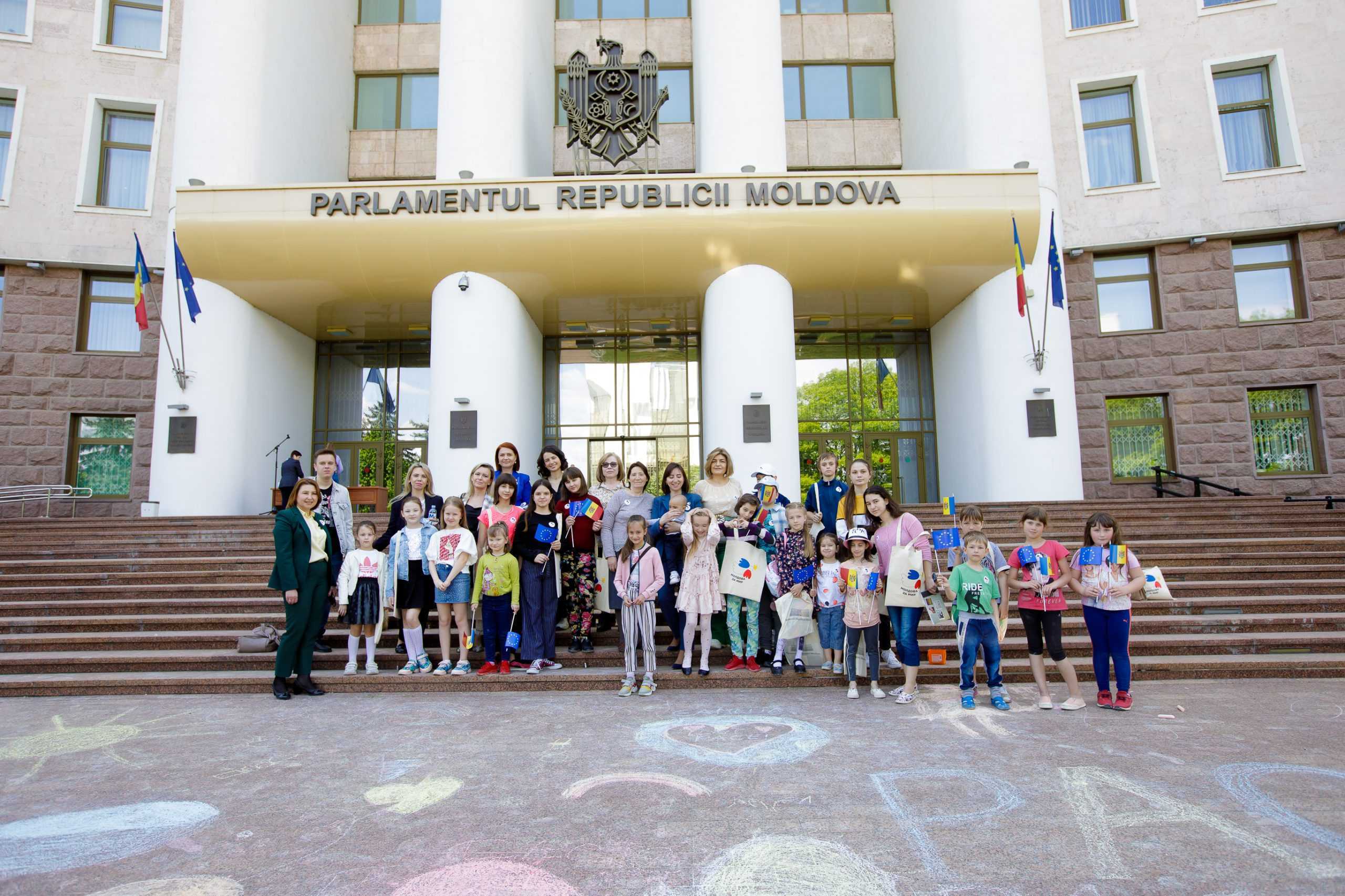 ”Moldova pentru Pace!” - acțiune de Ziua Europei cu participarea copiilor