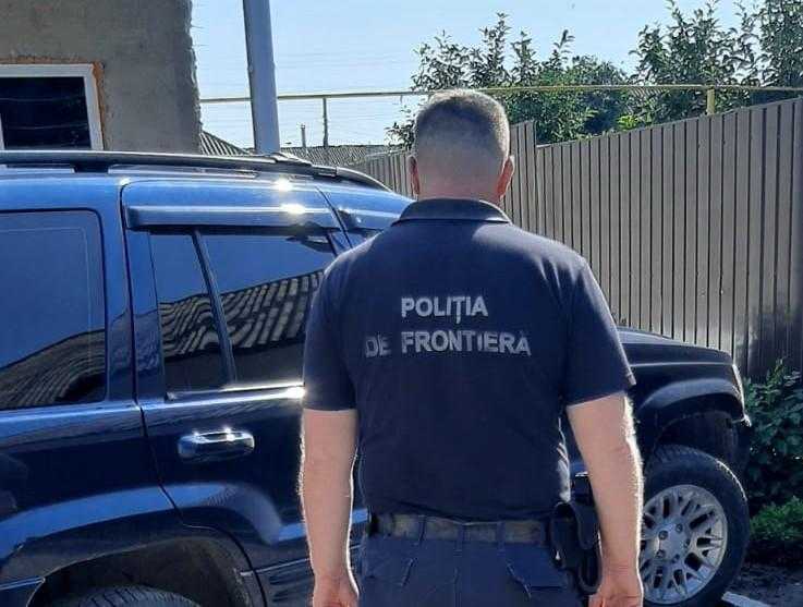 Percheziții la membrii unei grupări specializate în organizarea migrației ilegale