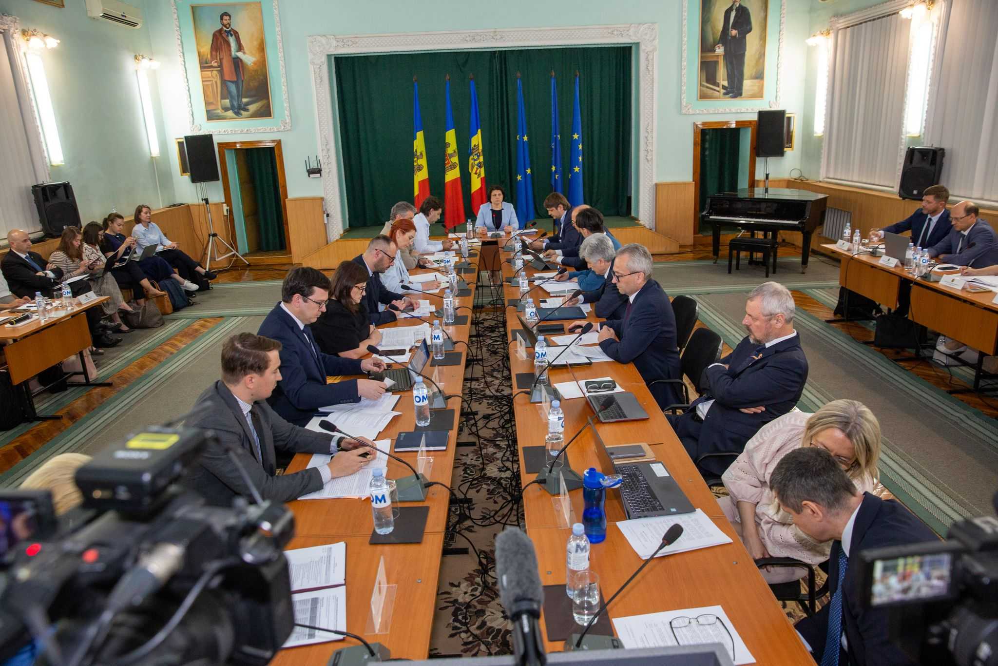 Guvernul susține proiectul de lege privind statutul municipiului Bălți