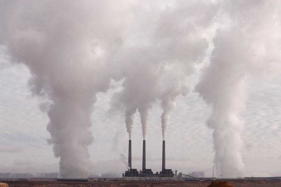 Proiect: Statul va controla poluarea provocată de activitățile industriale
