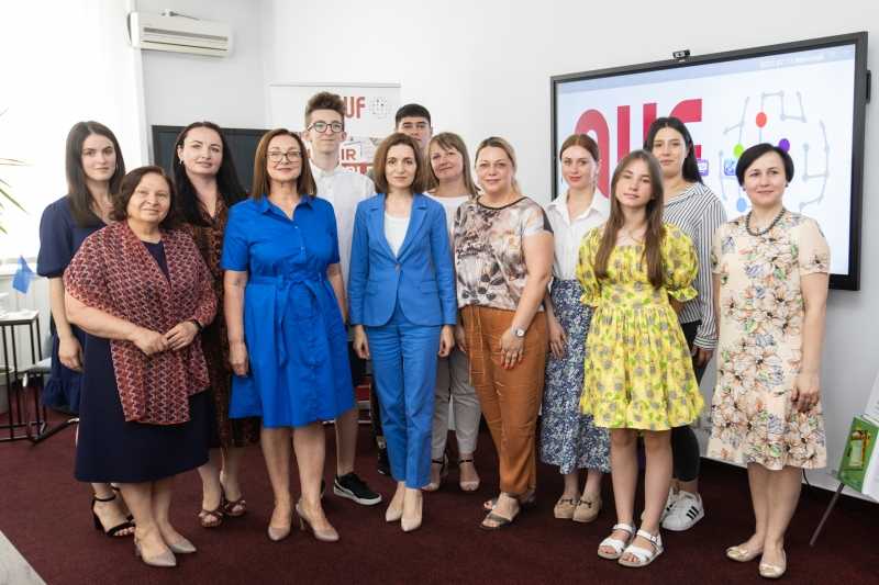 Maia Sandu a discutat modalitățile prin care putem fortifica proiectele francofone pentru tinerii din Moldova