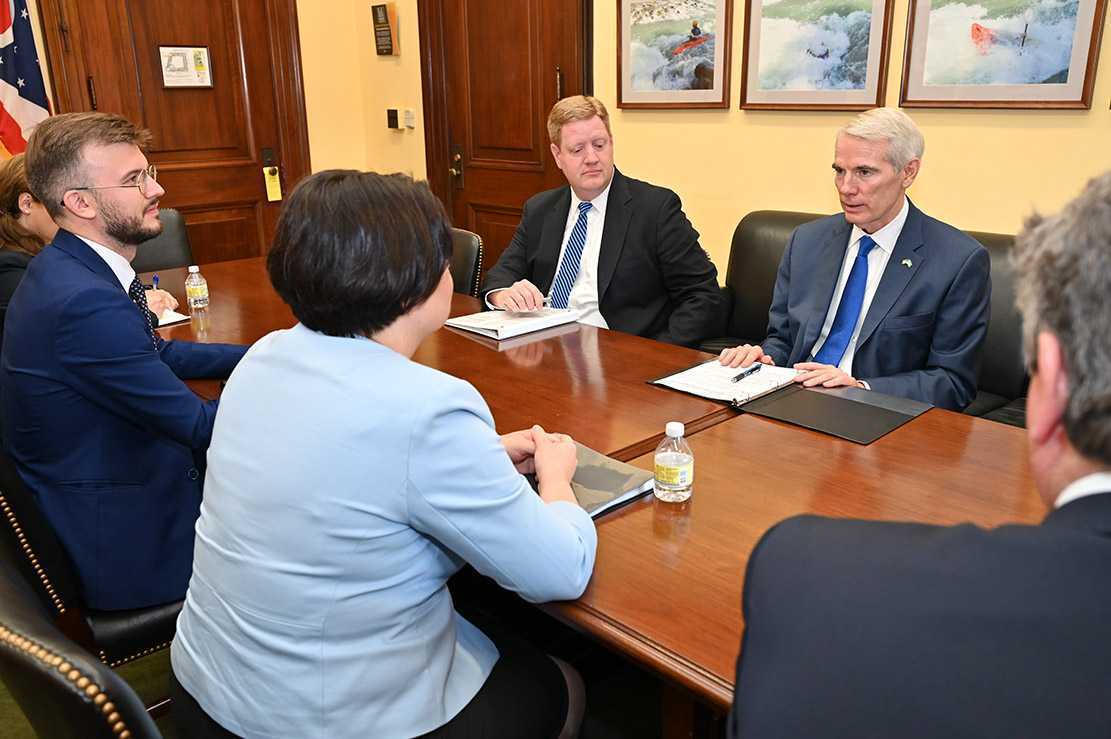 Natalia Gavrilița a discutat cu senatorii americani Steven Daines și Robert Portman