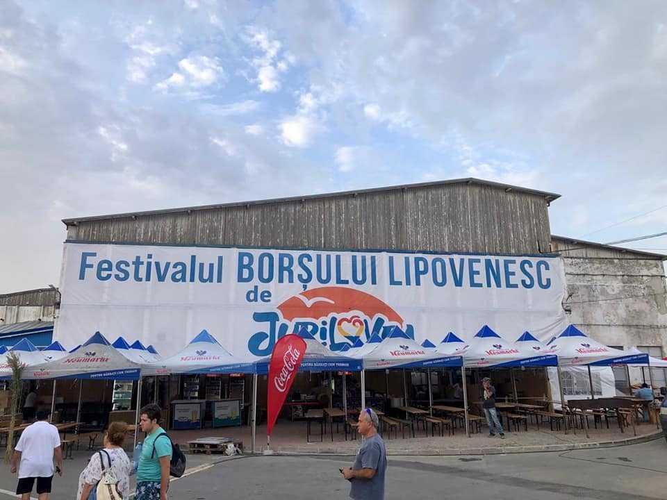 45.000 de porţii de borş de peşte, oferite gratuit