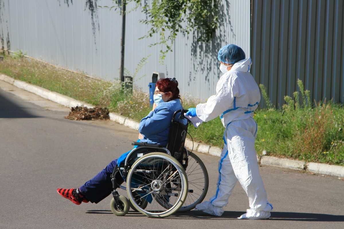 În capitală scade incidența covid