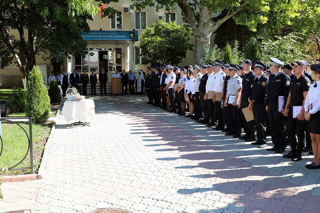 A fost edificat un monument în cinstea colaboratorilor MAI