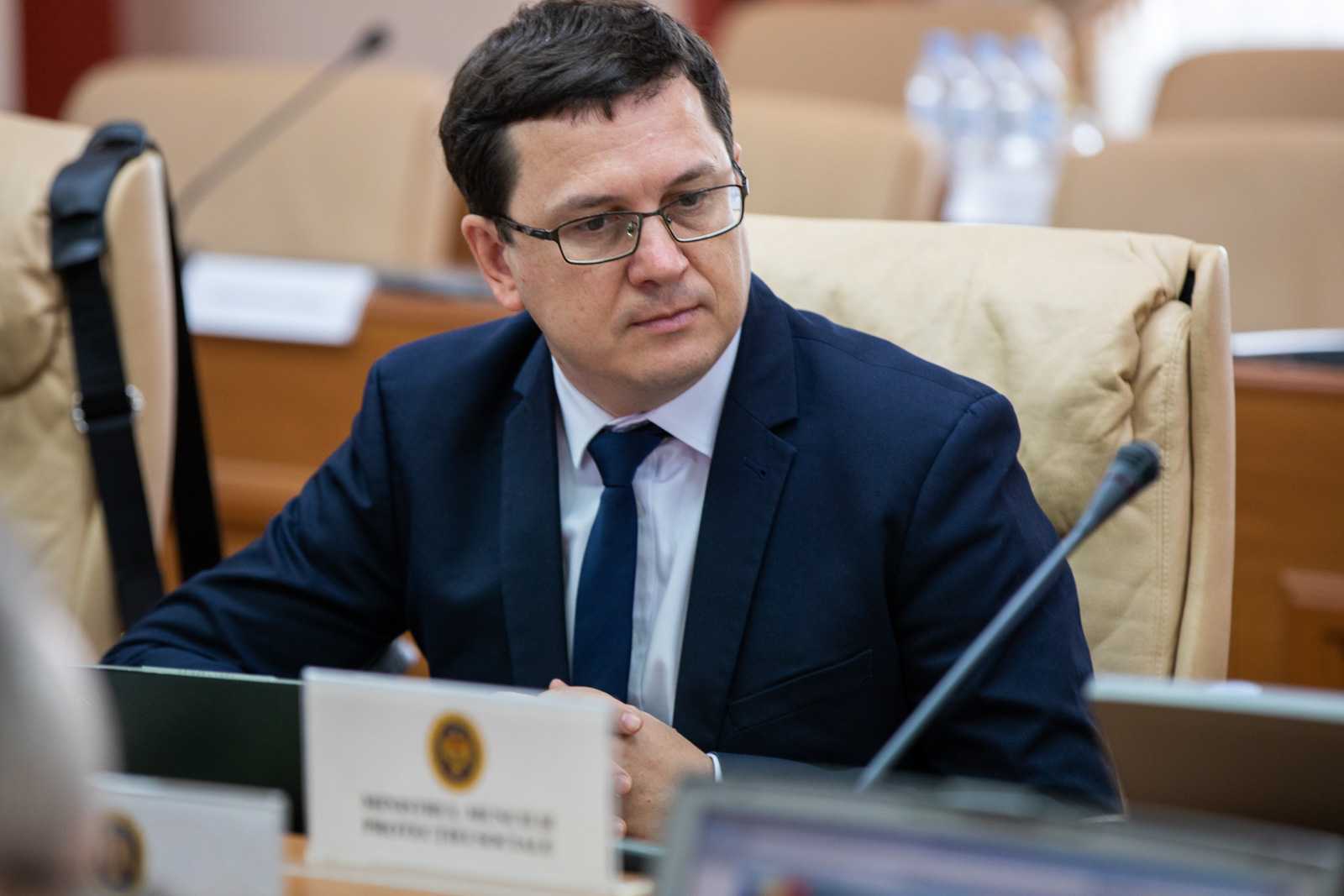 Șomerii vor primi vouchere pentru formare profesională