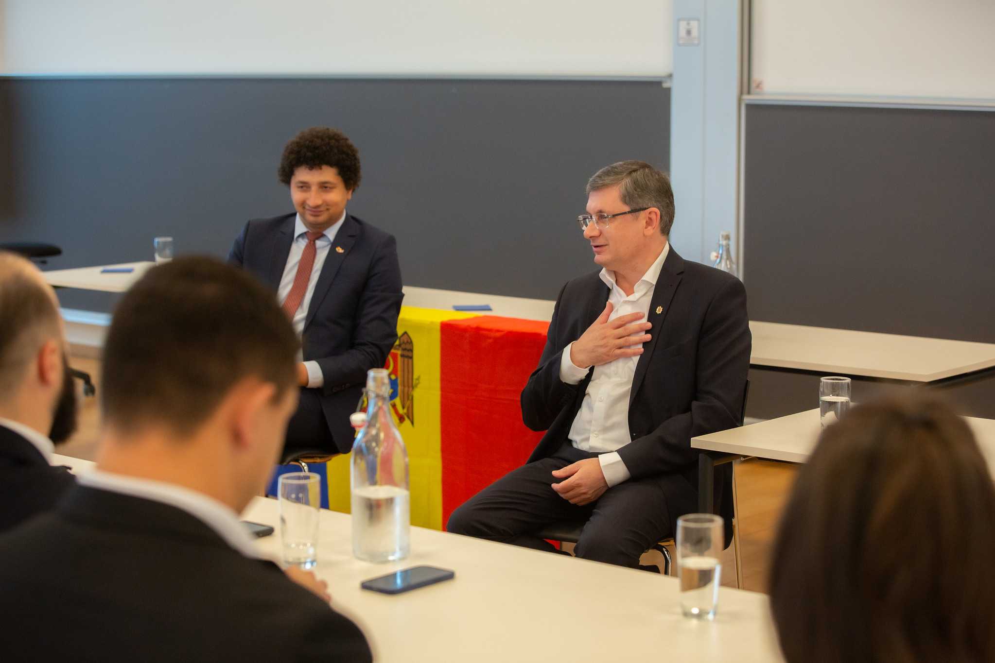Președintele Parlamentului, în discuții cu diaspora moldovenească din Danemarca