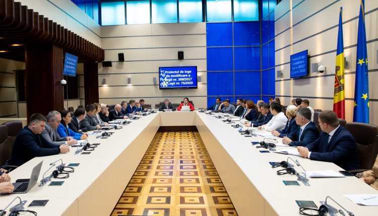 La Parlament s-a discutat subiectul prevenirii și combaterii spălării banilor