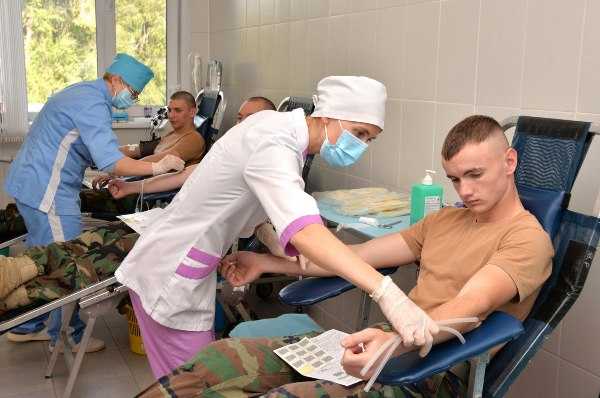 Militarii Armatei Naţionale au donat sânge în garnizoanele Bălţi, Chişinău şi Căușeni