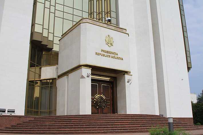 Șefa statului a numit în funcție 14 judecători