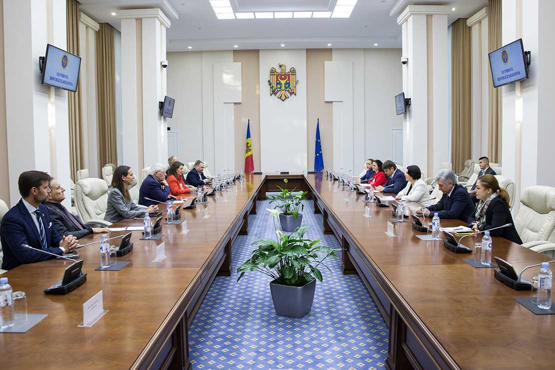 Natalia Gavrilița, în dialog cu o delegație de congresmeni americani