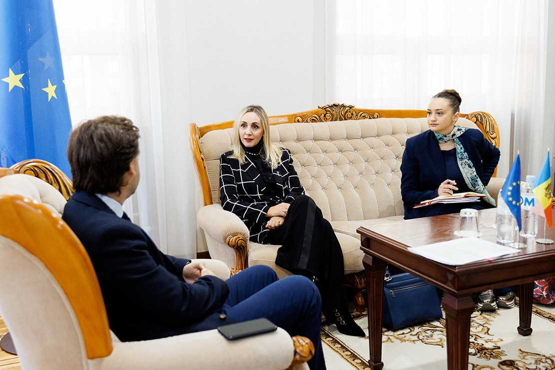 Nicu Popescu s-a întâlnit cu ambasadoarea Albaniei în Republica Moldova, Miranda Hoxha