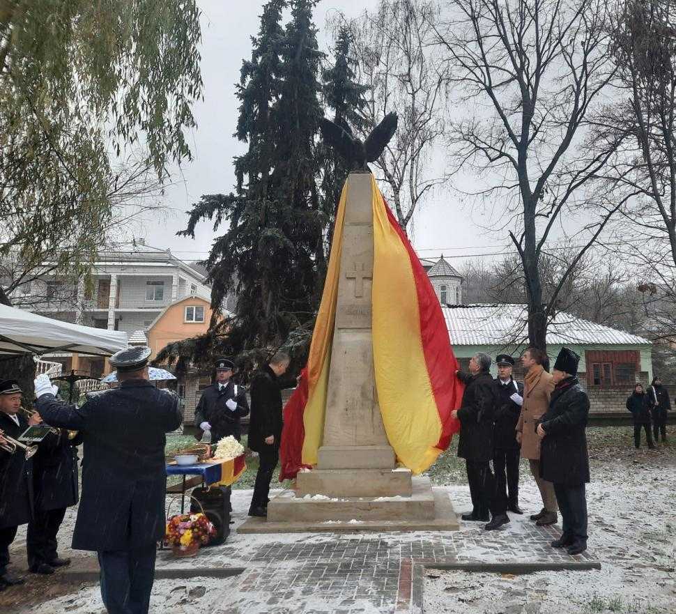 La Ocnița a fost inaugurat Monumentul eroilor grăniceri, căzuți în Primul Război Mondial
