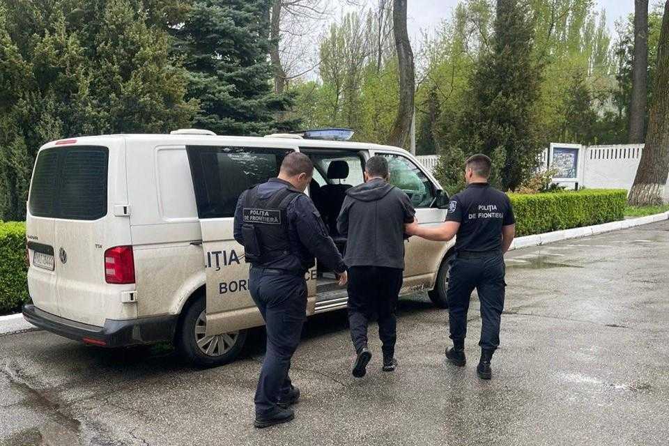 Un alt infractor turc căutat pe INTERPOL a fost reținut la frontieră