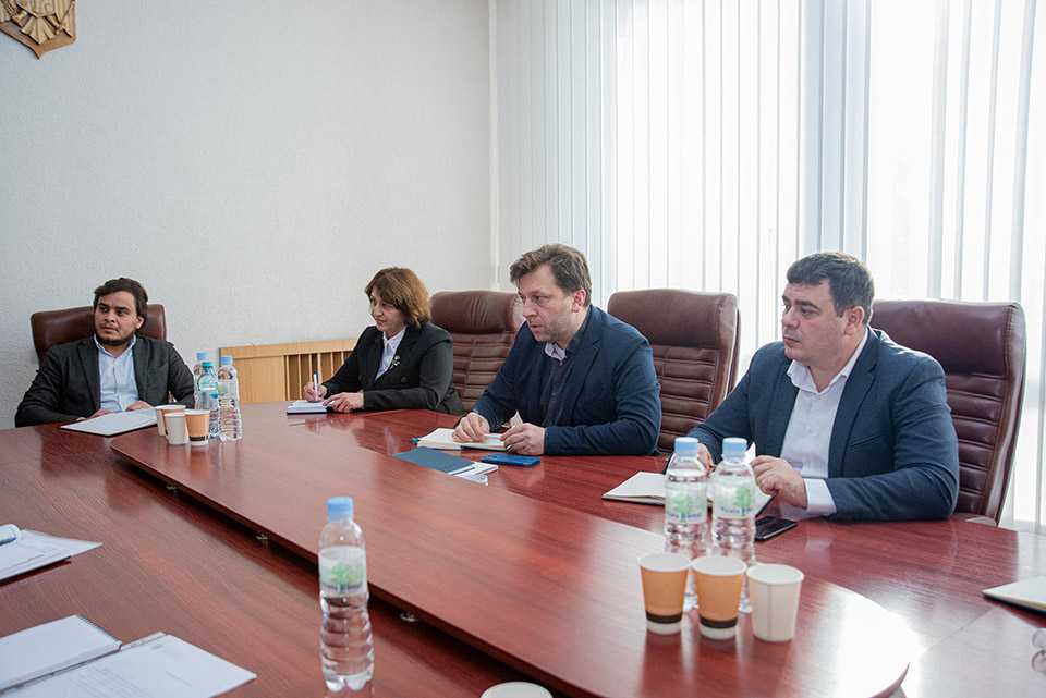 Ministrul Economiei a avut o întâlnire cu administratorii zonelor economice libere