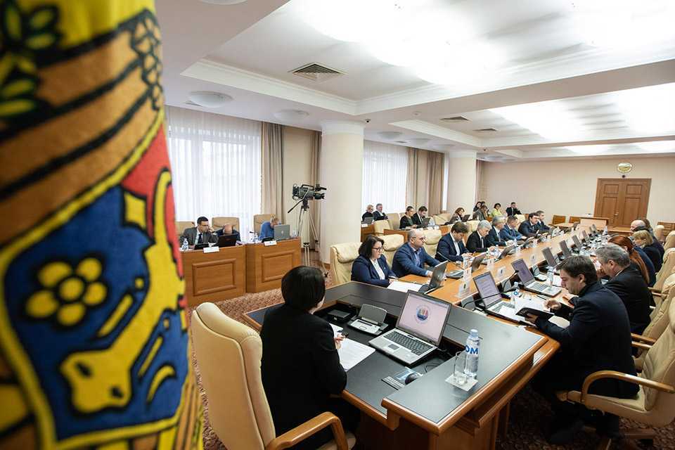 Control comun moldo-ucrainean, în punctul de trecere  „Basarabeasca - Serpniovo-1”