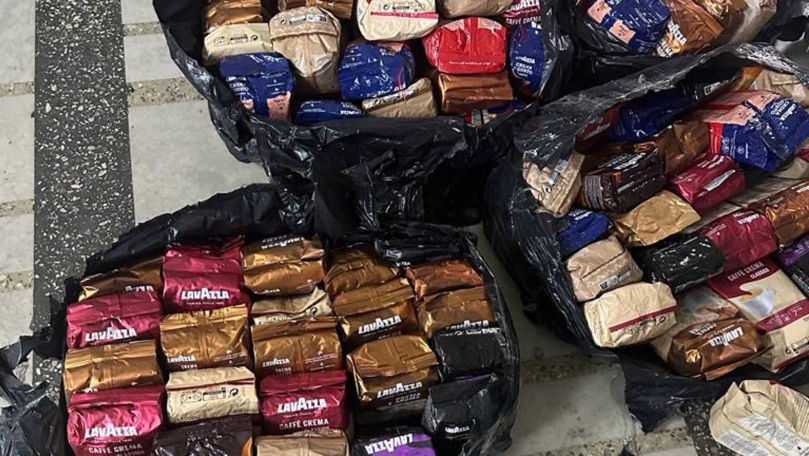 Contrabandă cu cafea, depistată de vameșii de la Leușeni