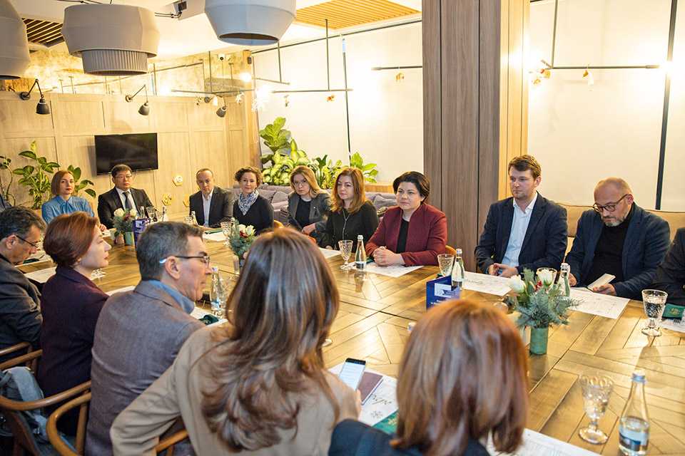Natalia Gavrilița s-a întâlnit cu membrii Asociației Investitorilor Străini