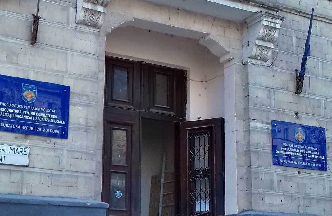 Concurență loială: Trei persoane aspiră la funcția de procuror-șef al PCCOCS