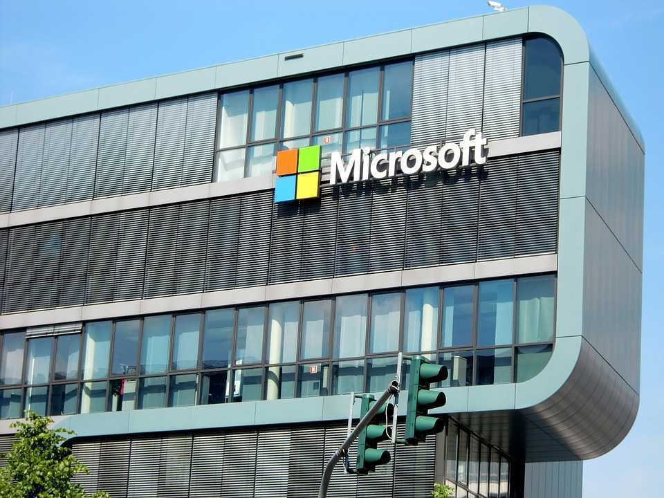 Microsoft anunță că va concedia 10.000 de angajați